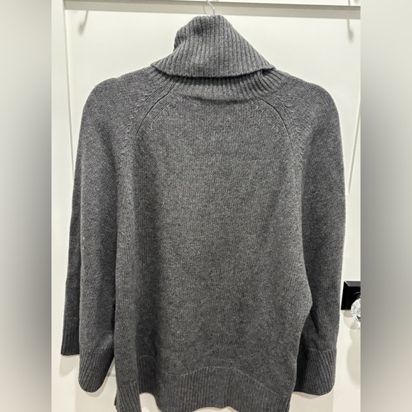 Theory Gray Turtleneck in Medium - Picture 7 of 10